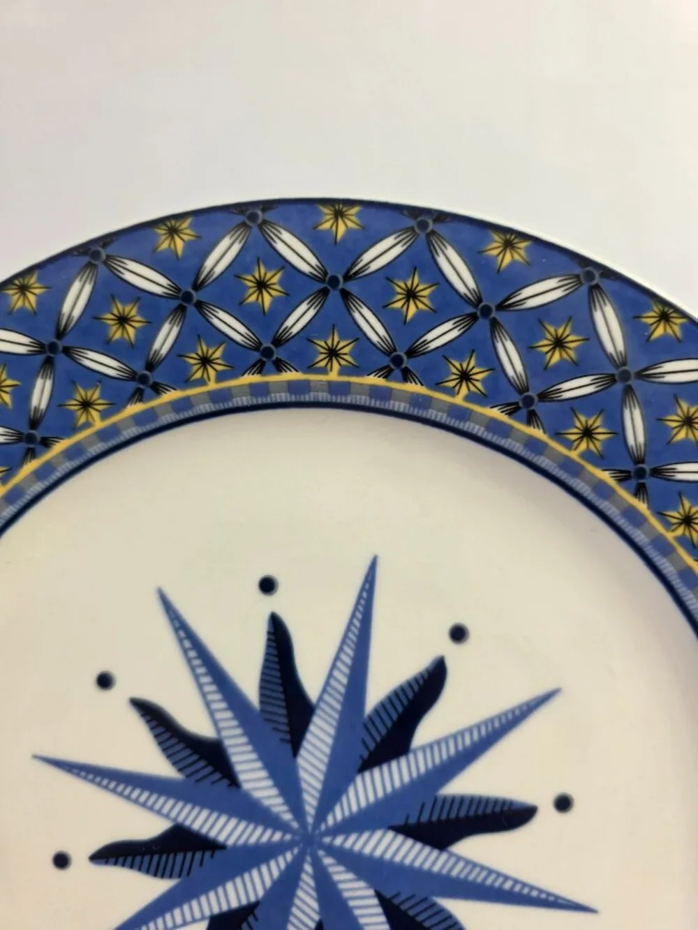 Victoria Beale Williamsburg Salad Plate Blue Yellow and Black Starburst Pattern